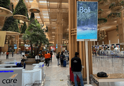 Terminal 2 - Check in Hall