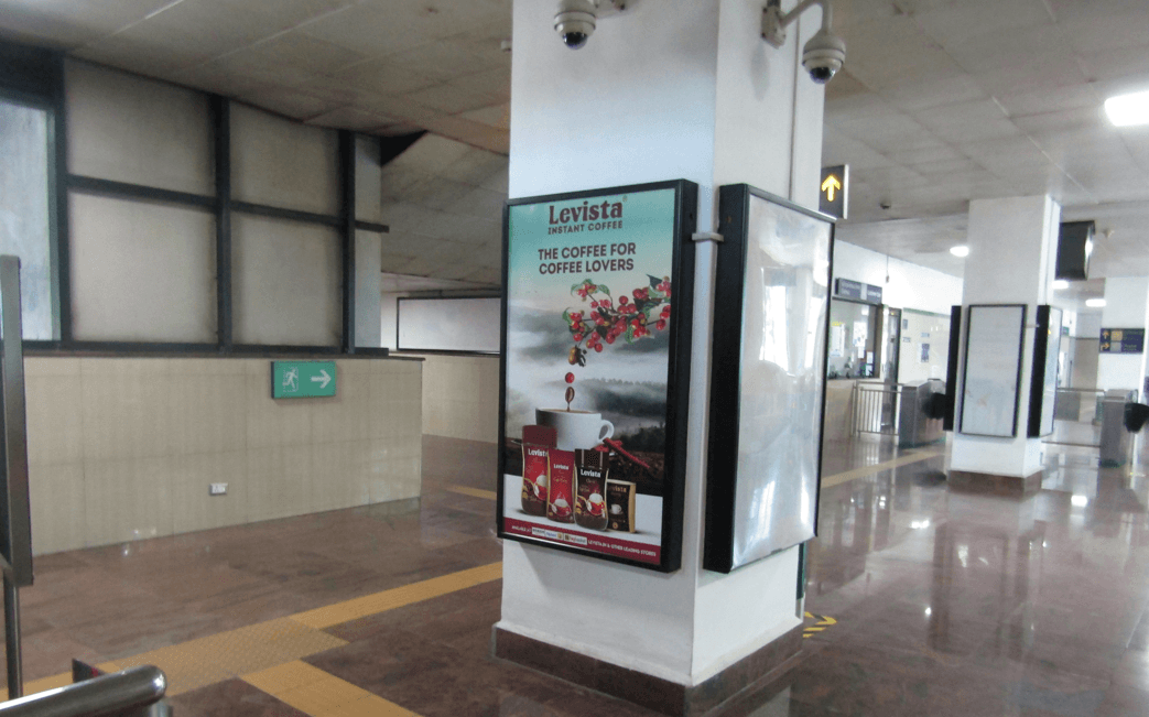 Concourse Level - 3 W x 5 H ft - 4 Sided (Max 2 Units) Concourse Level - 3 W x 5 H ft - 4 Sided (Max 2 Units)