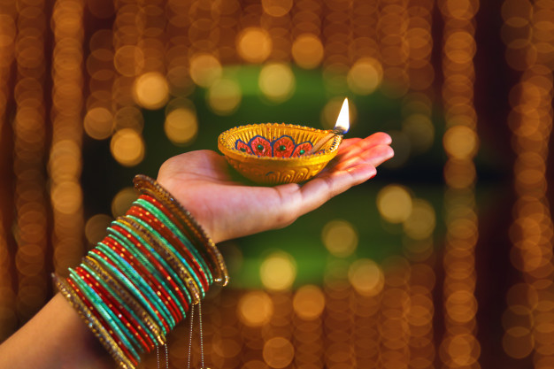 Indian Festival Diwali Lamp Hand 96696 59