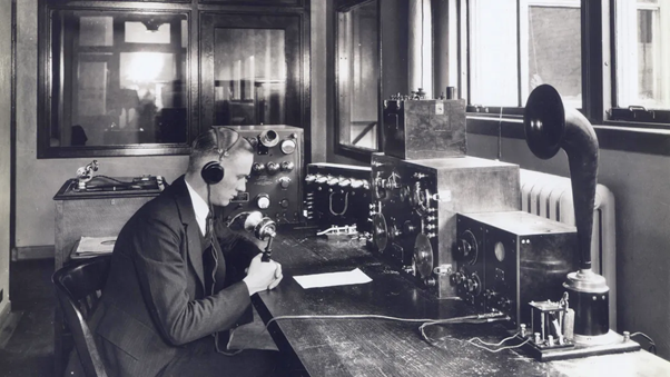 History Of Advertising &Amp; Evolution You Should Know 18 First Radio Advertising