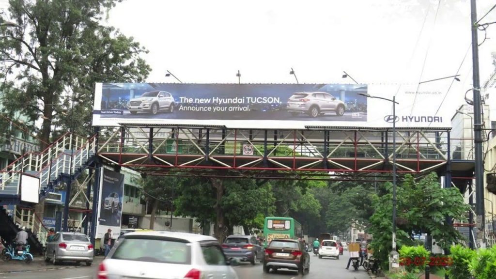 Skywalk Ad Ooh Skywalk Ad Ooh